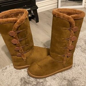 Off brand Ugg’s comfy cute
